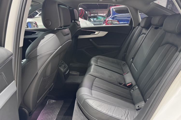Used Audi A4L 2020 40 TFSI Luxury Dynamic Model Interior 7