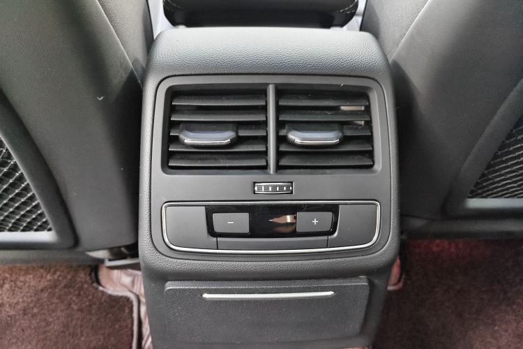 Used Audi A4L 2020 40 TFSI Luxury Dynamic Model Interior 7