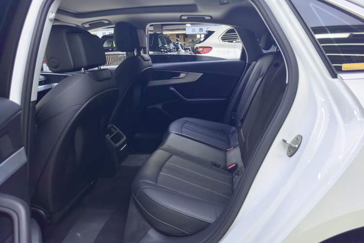 Used Audi A4L 2020 40 TFSI Fashion Dynamic Model Interior 7