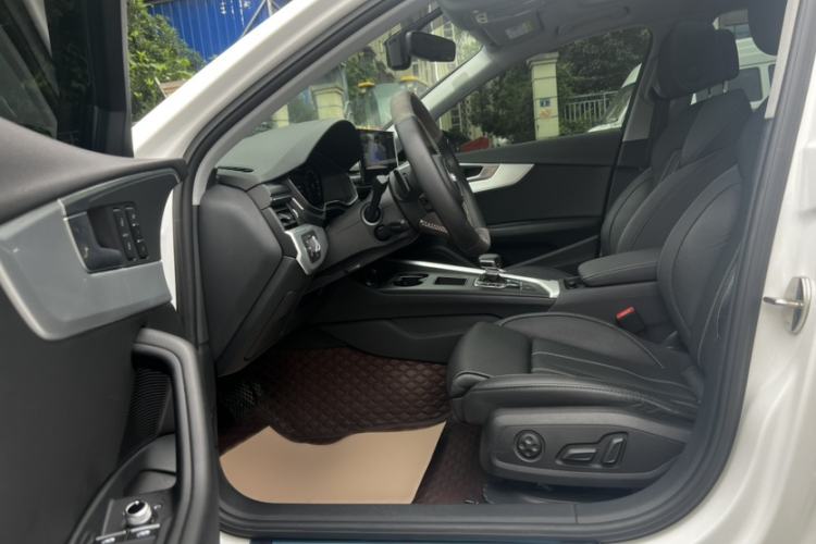 Used Audi A4L 2020 40 TFSI Luxury Dynamic Model Interior 8
