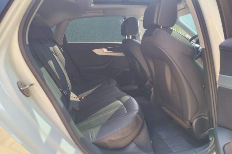 Used Audi A4L 2020 40 TFSI Fashion Dynamic Model Interior 9