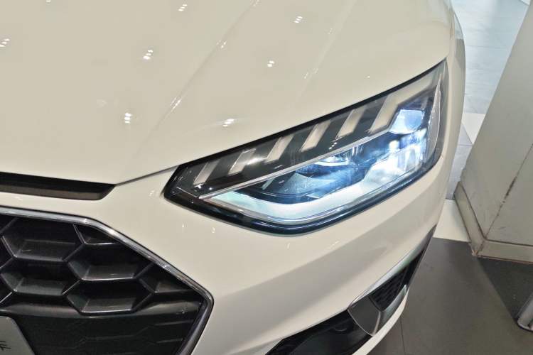 Used Audi A4L 2020 40 TFSI quattro Luxury Dynamic Model Left Front Headlight