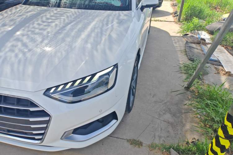 Used Audi A4L 2020 40 TFSI Fashionable and Elegant Model Left Front Headlight