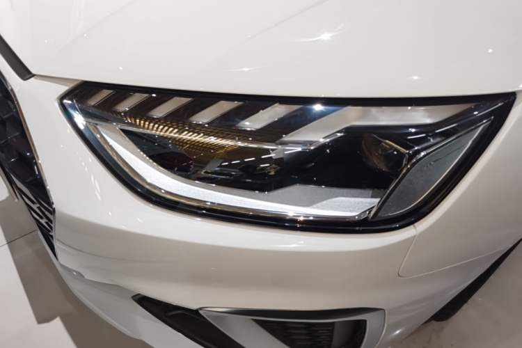 Used Audi A4L 2020 40 TFSI Fashion Dynamic Model Left Front Headlight