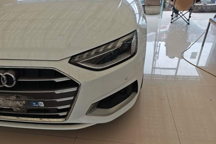 Used Audi A4L 2020 40 TFSI Fashionable and Elegant Model Left Front Headlight
