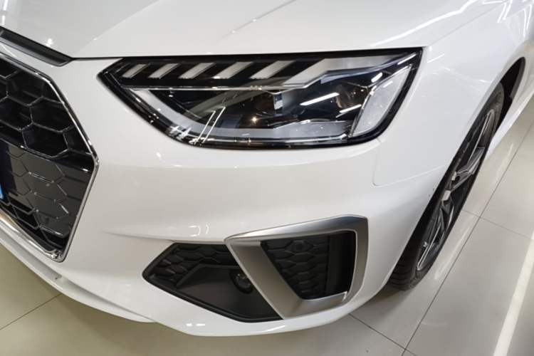 Used Audi A4L 2020 40 TFSI Luxury Dynamic Model Left Front Headlight