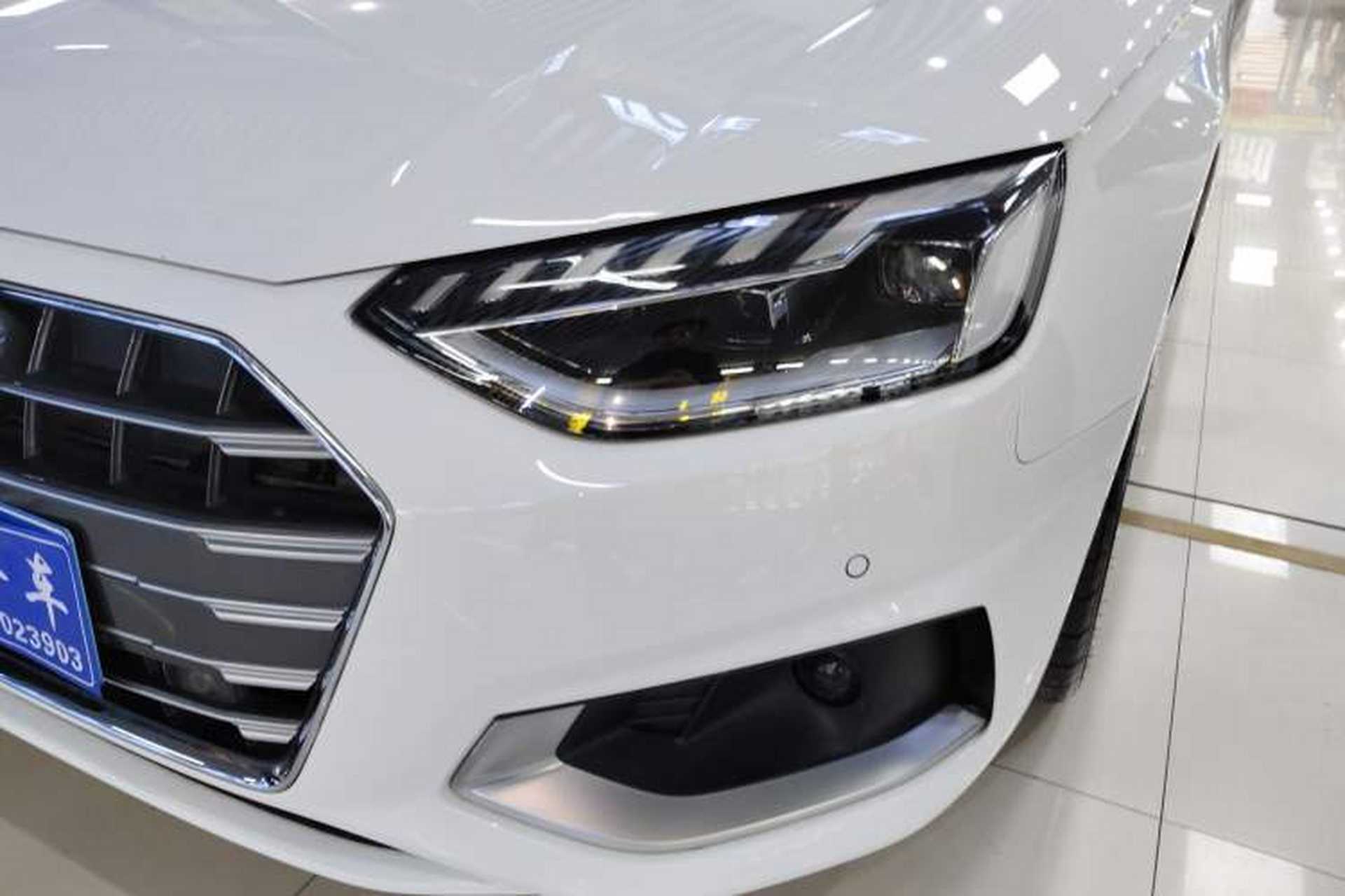 Used Audi A4L 2020 40 TFSI Fashionable and Elegant Model Left Front Headlight