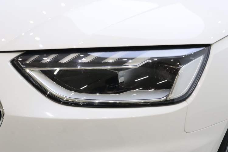 Used Audi A4L 2020 40 TFSI Fashion Dynamic Model Left Front Headlight