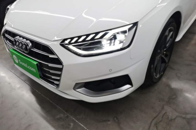 Used Audi A4L 2020 40 TFSI Fashionable and Elegant Model Left Front Headlight