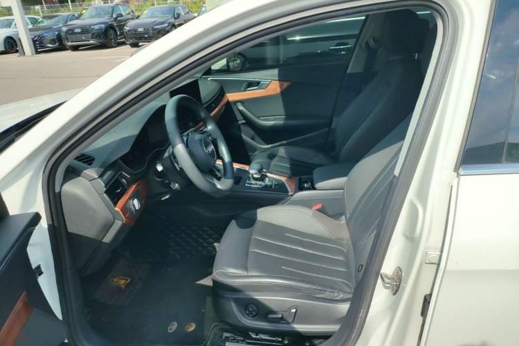 Used Audi A4L 2020 40 TFSI Luxury Prestige Edition Left Front Seat
