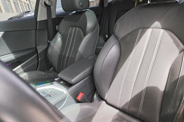 Used Audi A4L 2020 40 TFSI Fashion Dynamic Model Left Front Seat