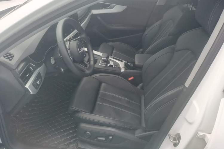 Used Audi A4L 2020 40 TFSI Luxury Dynamic Model Left Front Seat