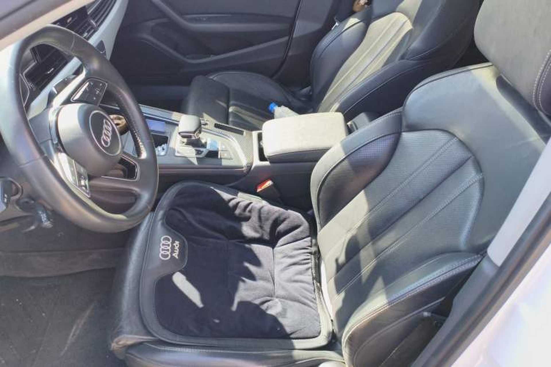 Used Audi A4L 2020 40 TFSI Fashion Dynamic Model Left Front Seat