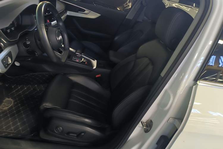Used Audi A4L 2020 40 TFSI Luxury Dynamic Model Left Front Seat