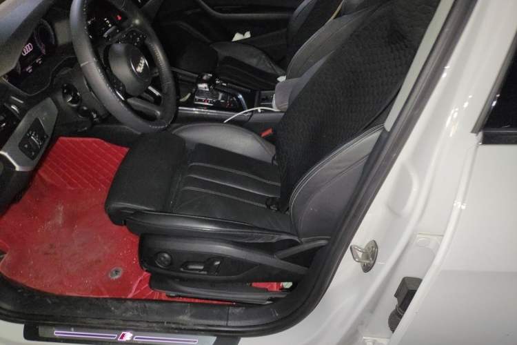 Used Audi A4L 2020 40 TFSI Fashion Dynamic Model Left Front Seat