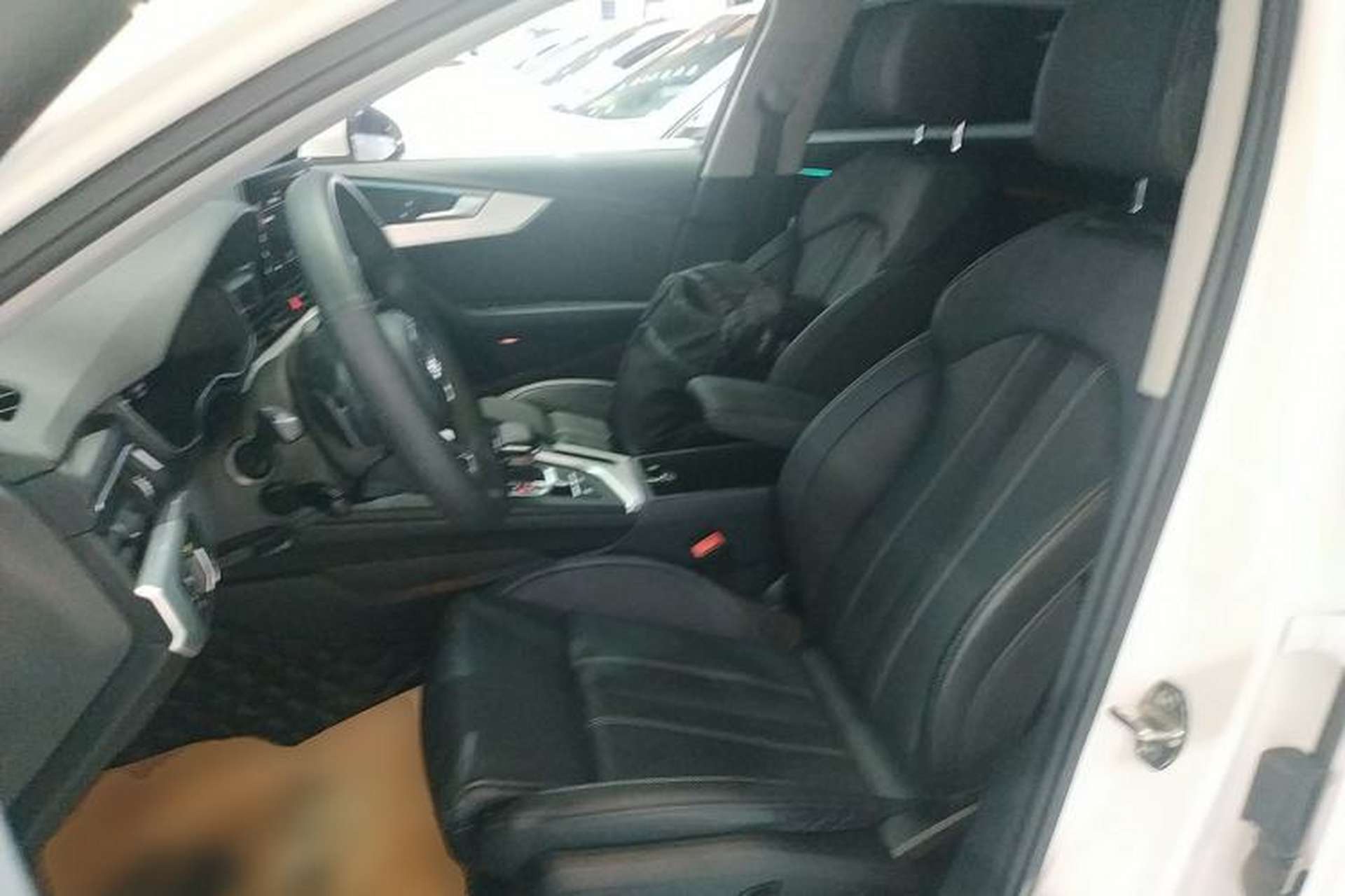 Used Audi A4L 2020 40 TFSI Luxury Dynamic Model Left Front Seat