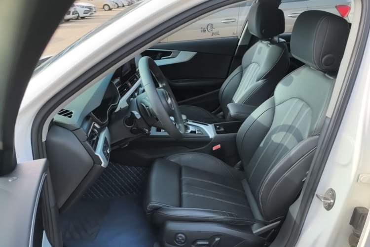 Used Audi A4L 2020 35 TFSI Fashion Dynamic Model Left Front Seat