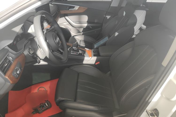 Used Audi A4L 2020 40 TFSI Fashion Dynamic Model Left Front Seat