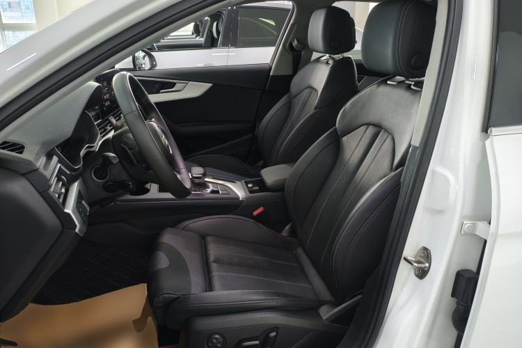 Used Audi A4L 2020 40 TFSI Luxury Dynamic Model Left Front Seat