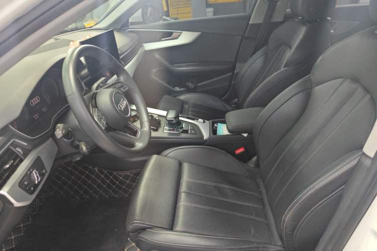 Used Audi A4L 2020 40 TFSI Fashion Dynamic Model Left Front Seat