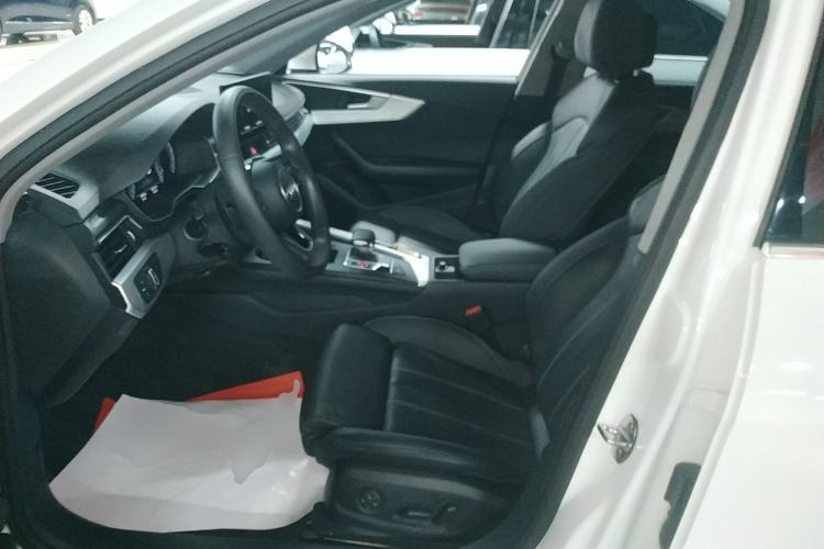 Used Audi A4L 2020 40 TFSI Fashion Dynamic Model Left Front Seat