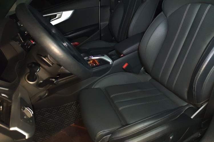 Used Audi A4L 2020 40 TFSI Luxury Dynamic Model Left Front Seat