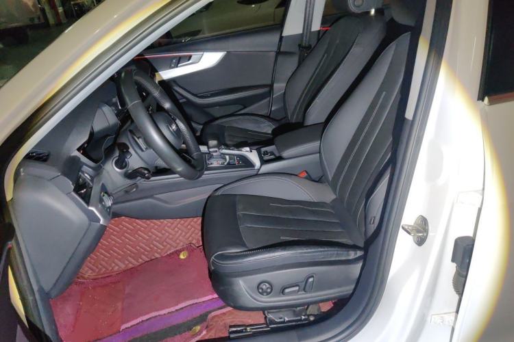 Used Audi A4L 2020 40 TFSI Fashionable and Elegant Model Left Front Seat