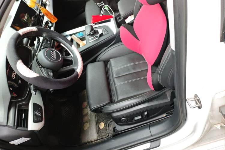 Used Audi A4L 2020 40 TFSI Luxury Dynamic Model Left Front Seat