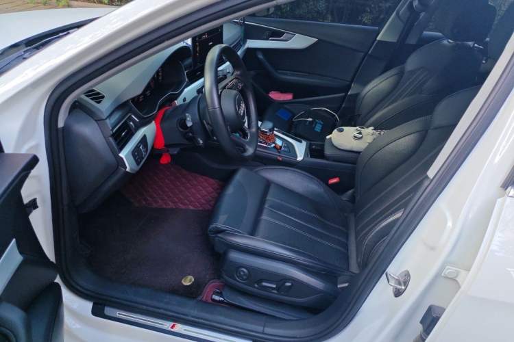 Used Audi A4L 2020 40 TFSI Fashion Dynamic Model Left Front Seat