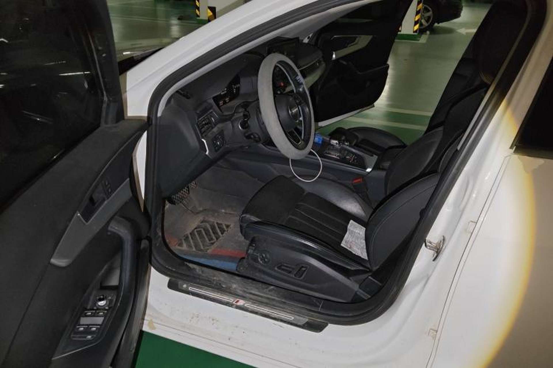 Used Audi A4L 2020 40 TFSI Fashion Dynamic Model Left Front Seat