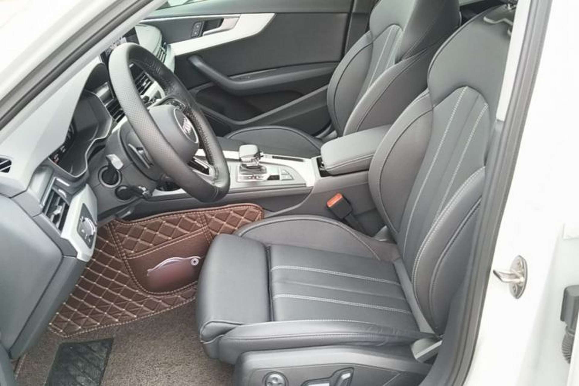 Used Audi A4L 2020 40 TFSI Fashion Dynamic Model Left Front Seat
