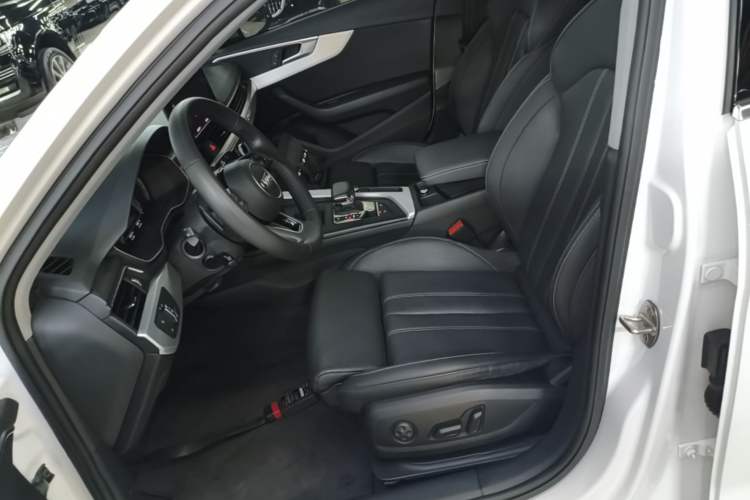 Used Audi A4L 2020 40 TFSI Luxury Dynamic Model Left Front Seat