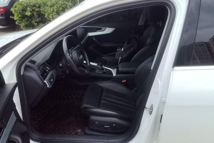 Used Audi A4L 2020 40 TFSI Fashion Dynamic Model Left Front Seat