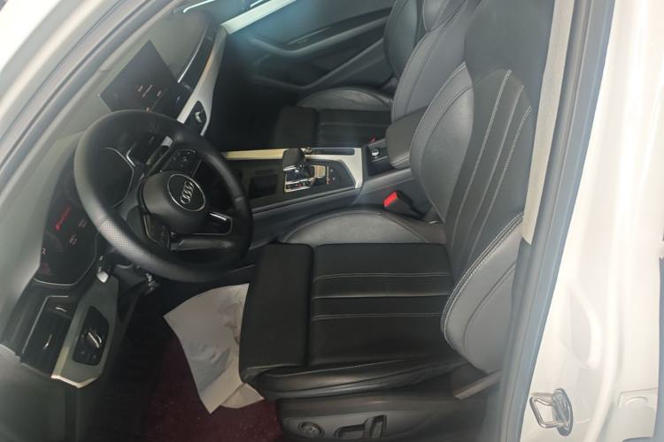Used Audi A4L 2020 40 TFSI Fashion Dynamic Model Left Front Seat