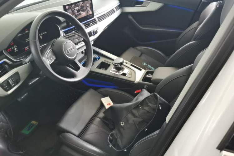 Used Audi A4L 2020 40 TFSI Fashion Dynamic Model Left Front Seat
