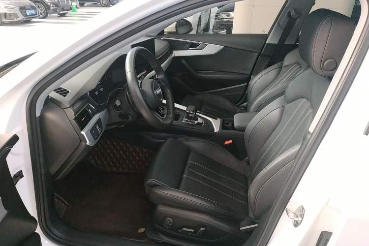Used Audi A4L 2020 40 TFSI quattro Luxury Dynamic Model Left Front Seat