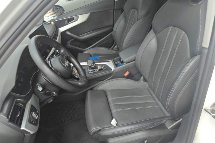 Used Audi A4L 2020 40 TFSI Fashion Dynamic Model Left Front Seat