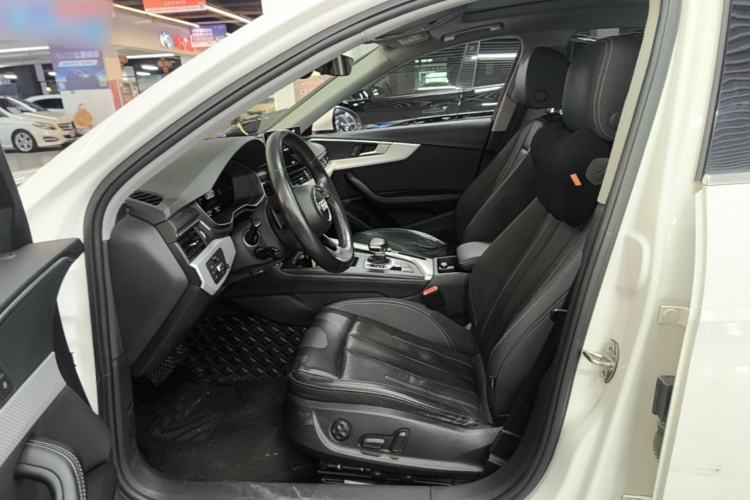 Used Audi A4L 2020 40 TFSI Fashionable and Elegant Model Left Front Seat