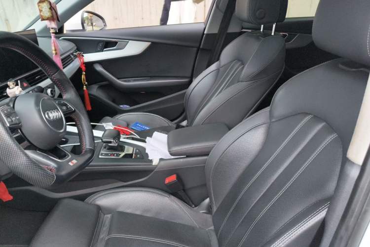 Used Audi A4L 2020 40 TFSI Fashion Dynamic Model Left Front Seat