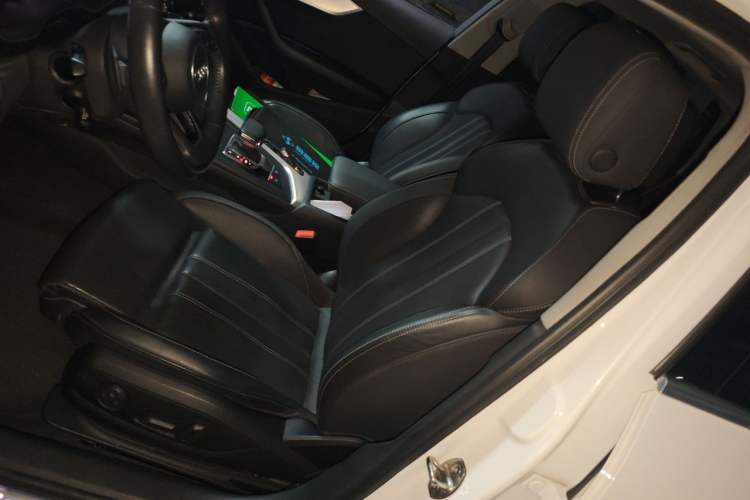 Used Audi A4L 2020 40 TFSI Fashion Dynamic Model Left Front Seat