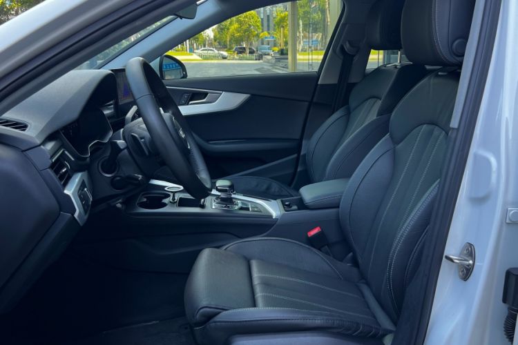 Used Audi A4L 2020 40 TFSI Fashion Dynamic Model Left Front Seat