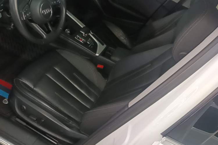 Used Audi A4L 2020 40 TFSI Fashionable and Elegant Model Left Front Seat