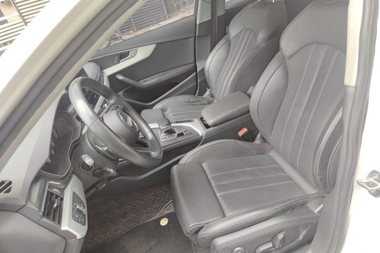 Used Audi A4L 2020 40 TFSI Fashion Dynamic Model Left Front Seat
