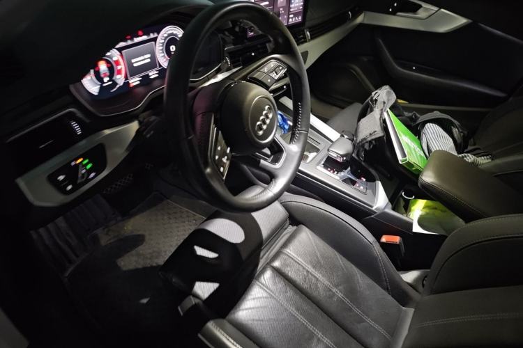 Used Audi A4L 2020 40 TFSI Fashion Dynamic Model Left Front Seat