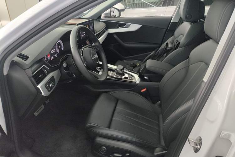 Used Audi A4L 2020 40 TFSI Fashion Dynamic Model Left Front Seat