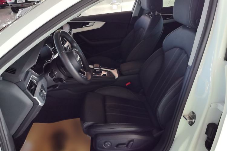 Used Audi A4L 2020 40 TFSI Luxury Dynamic Model Left Front Seat