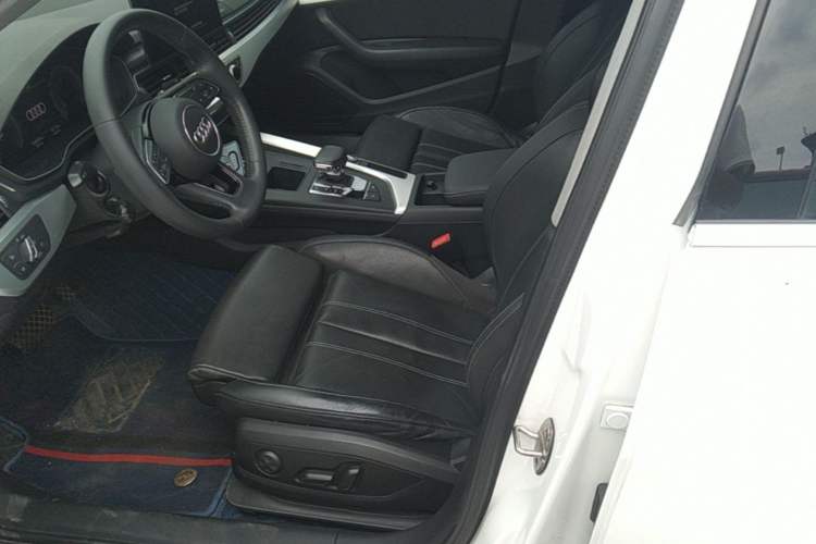 Used Audi A4L 2020 40 TFSI Fashion Dynamic Model Left Front Seat