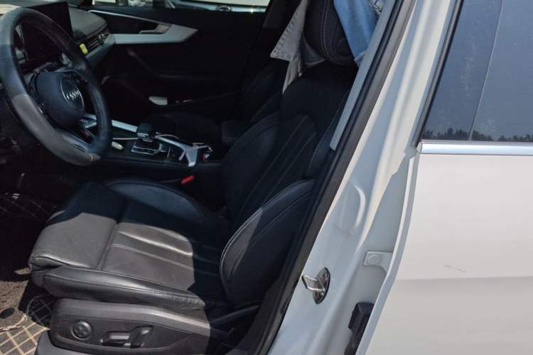 Used Audi A4L 2020 40 TFSI Luxury Dynamic Model Left Front Seat