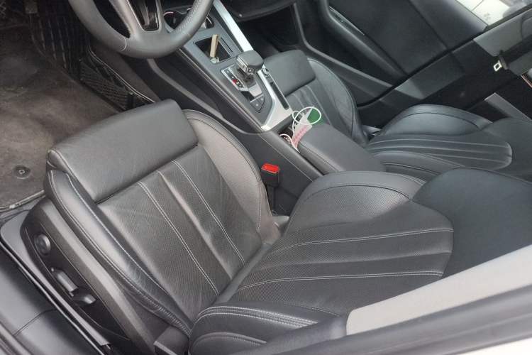 Used Audi A4L 2020 40 TFSI Luxury Dynamic Model Left Front Seat
