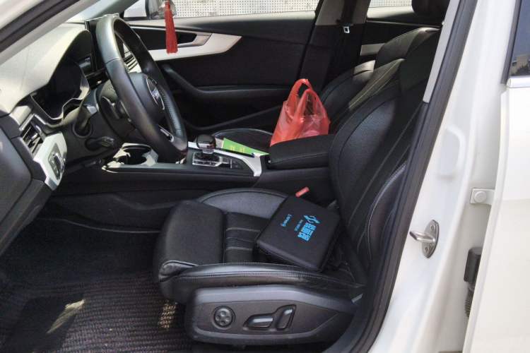 Used Audi A4L 2020 40 TFSI Fashion Dynamic Model Left Front Seat